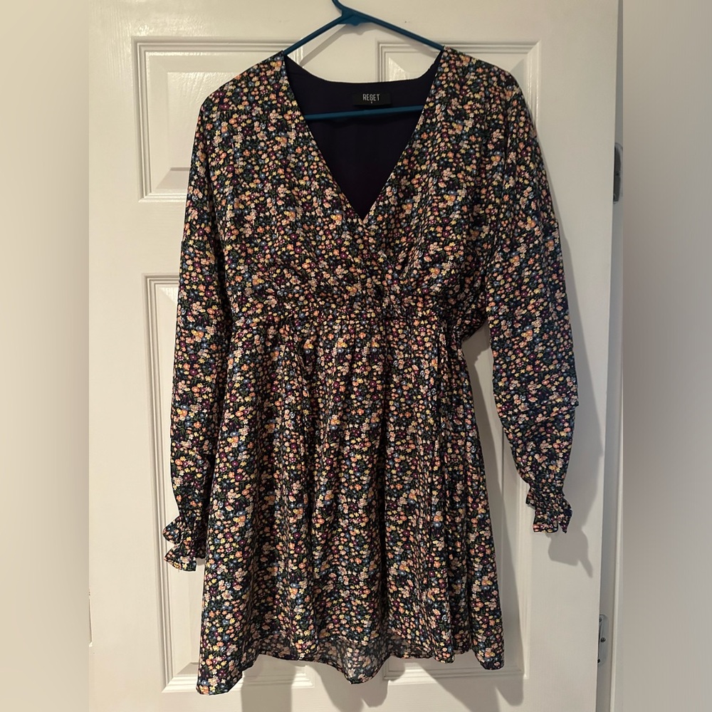 Mid thigh long sleeve dress, floral